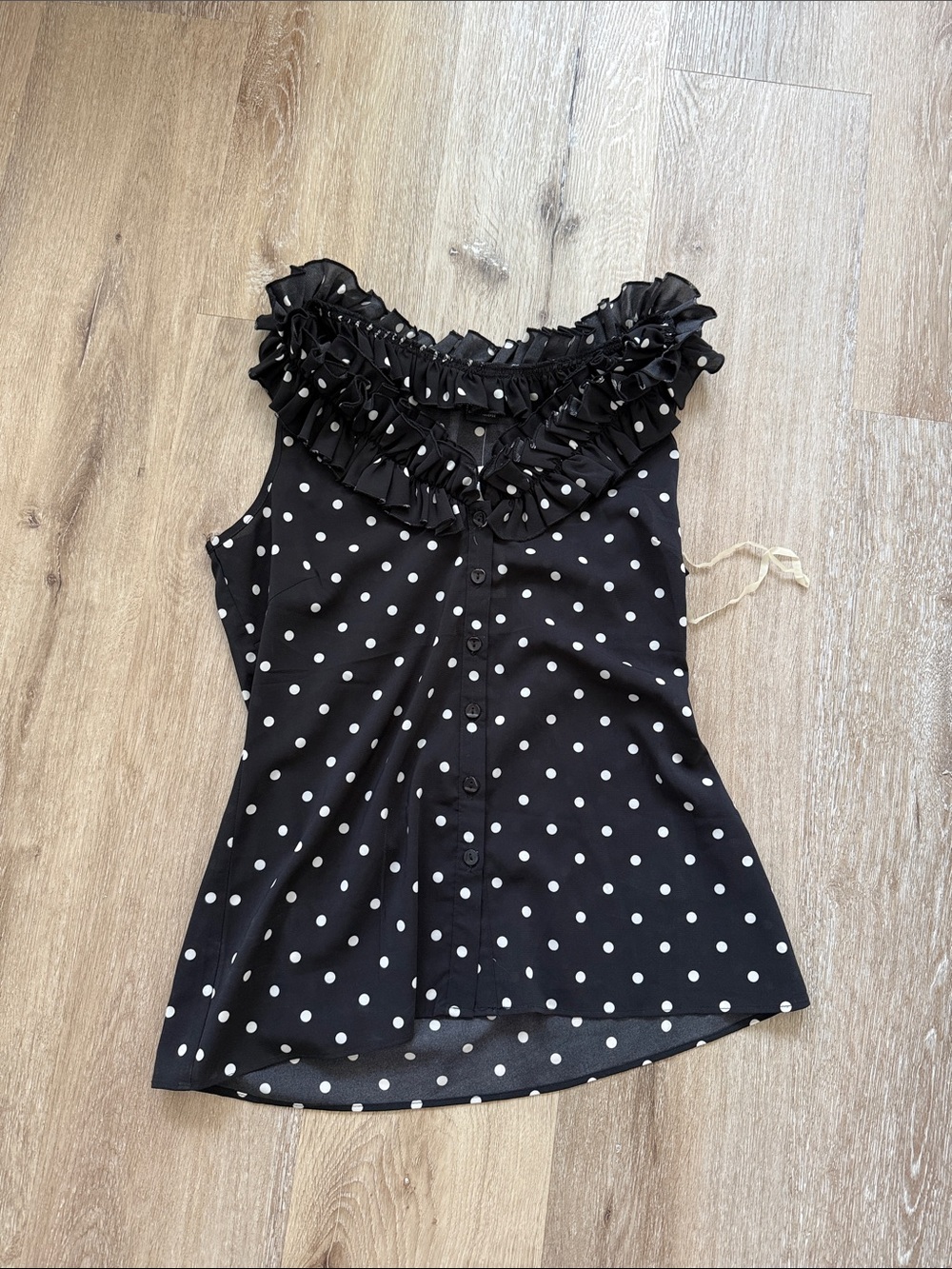 Spense Black Polka Dot Ruffle Button-Front Sleeveless Top